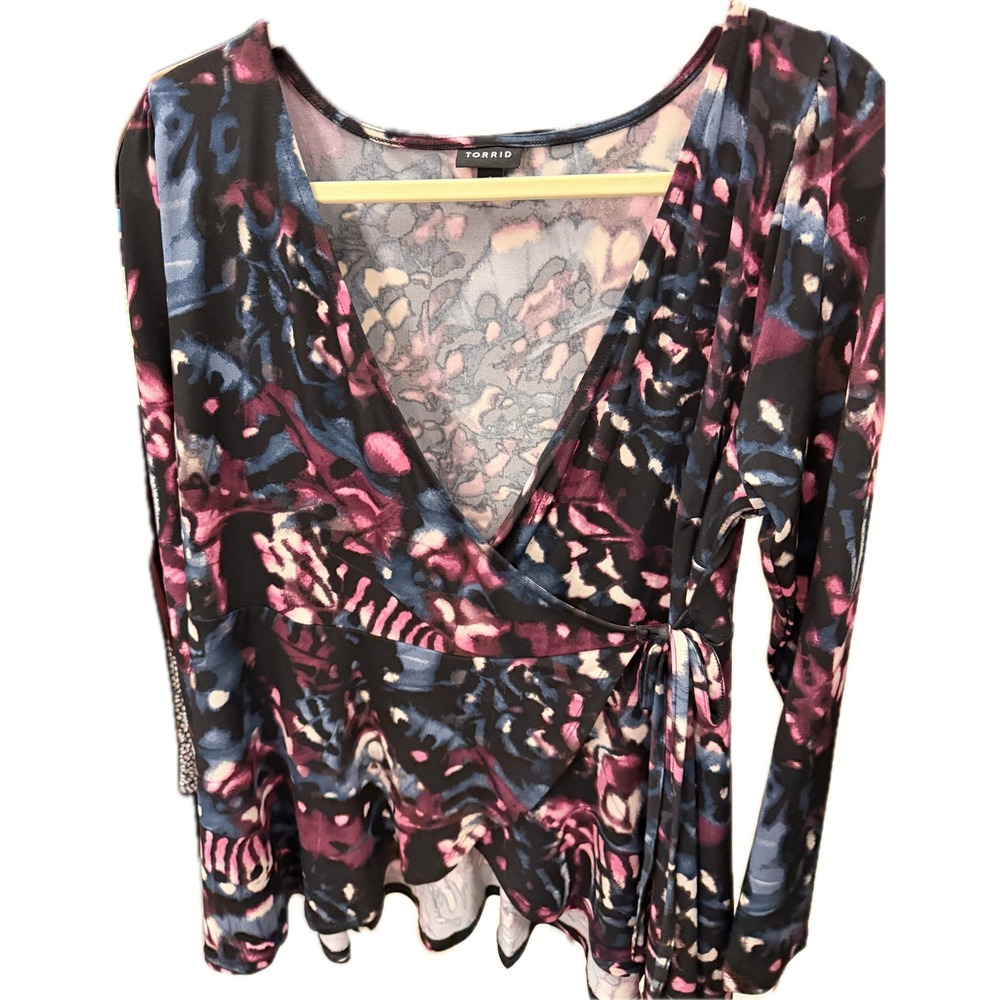 Torrid Size 0 Purple Blue Abstract Animal Print Wrap Peplum Long Sleeve Top